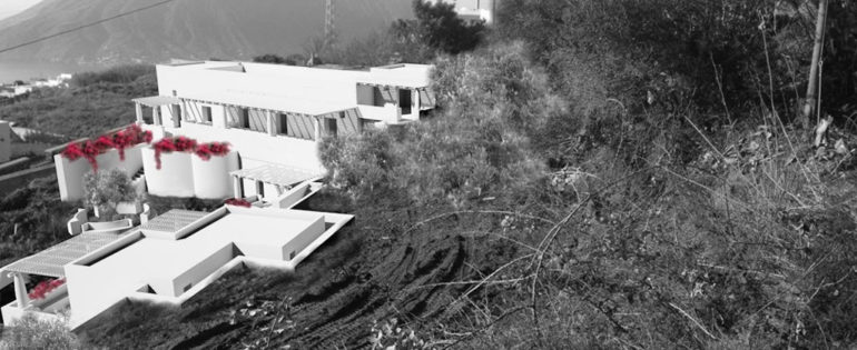 Progetto per il restauro e recupero volumentrico di un complesso di immobili in Quattropani di Lipari